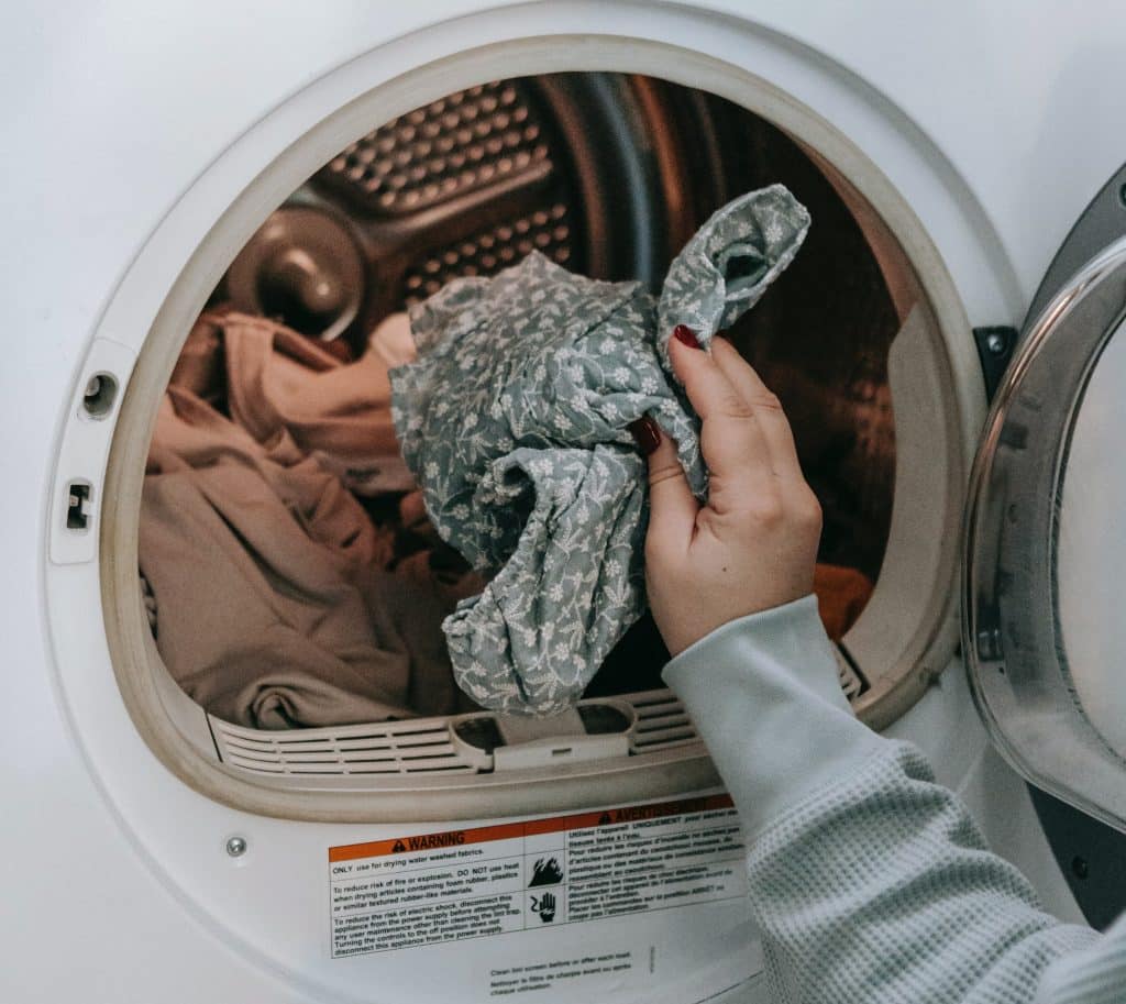 Title: Can Down Comforters Be Washed in a Washing Machine?