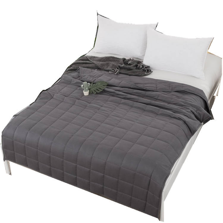 Title: The Elegant and High-Quality YAGUR Down Comforter: A Perfect Companion for a Cozy Sleep