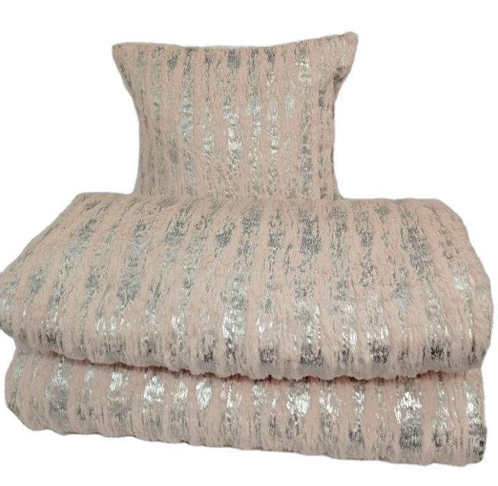 Title: Huangpu District Feather Duvet Wholesale Prices