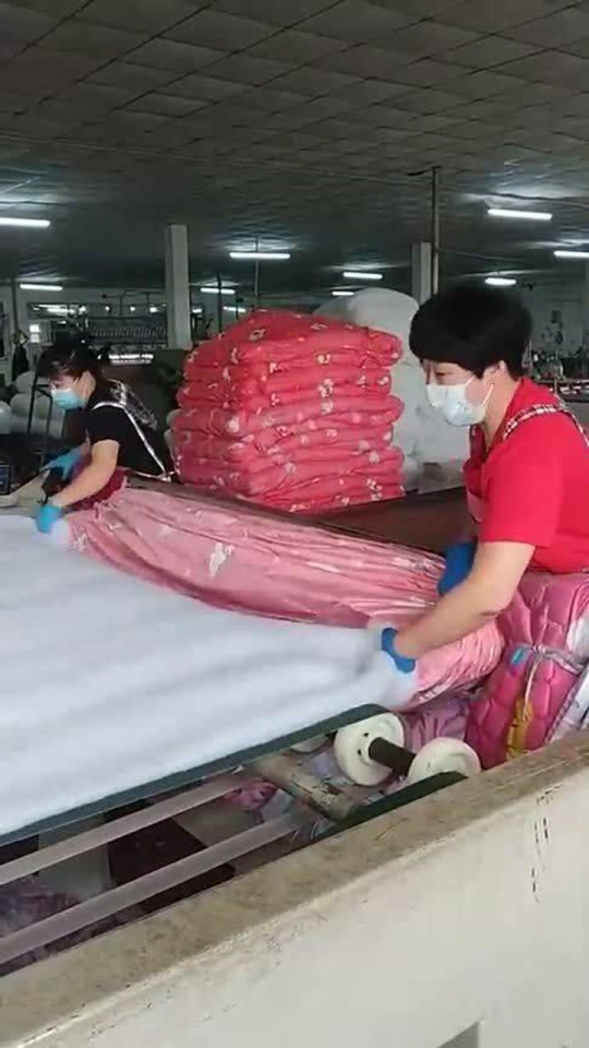 营口加工羽绒被厂， The Art of Crafting Quality Down Comforters