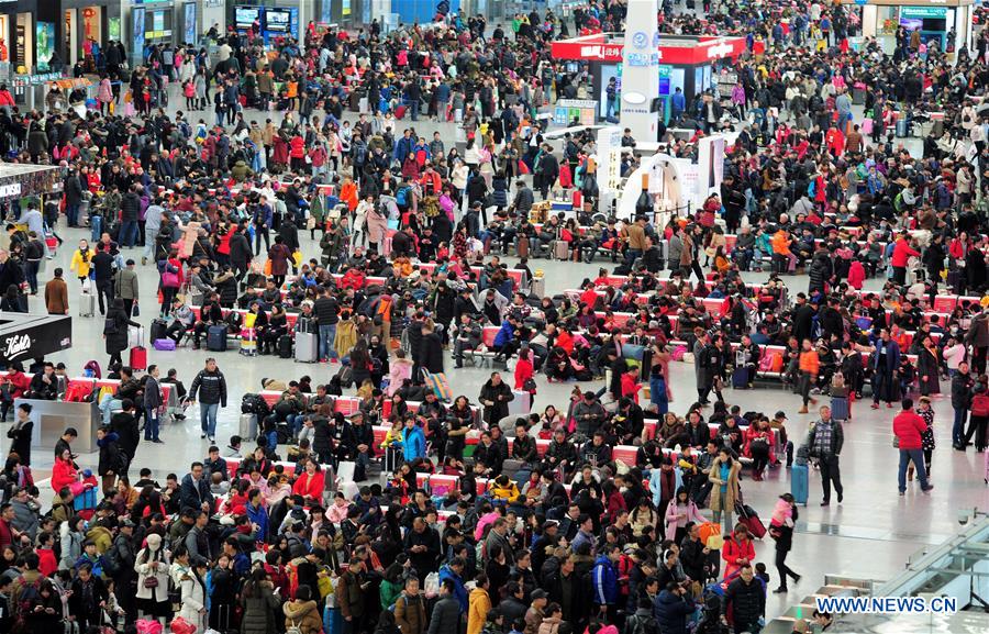 Title: The Price Range of Down Comforters in Shanghai During Winter