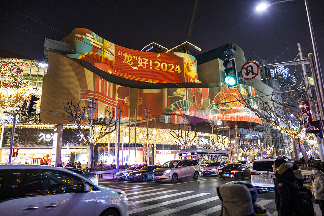 Title: The Price Range of Down Comforters in Shanghai During Winter