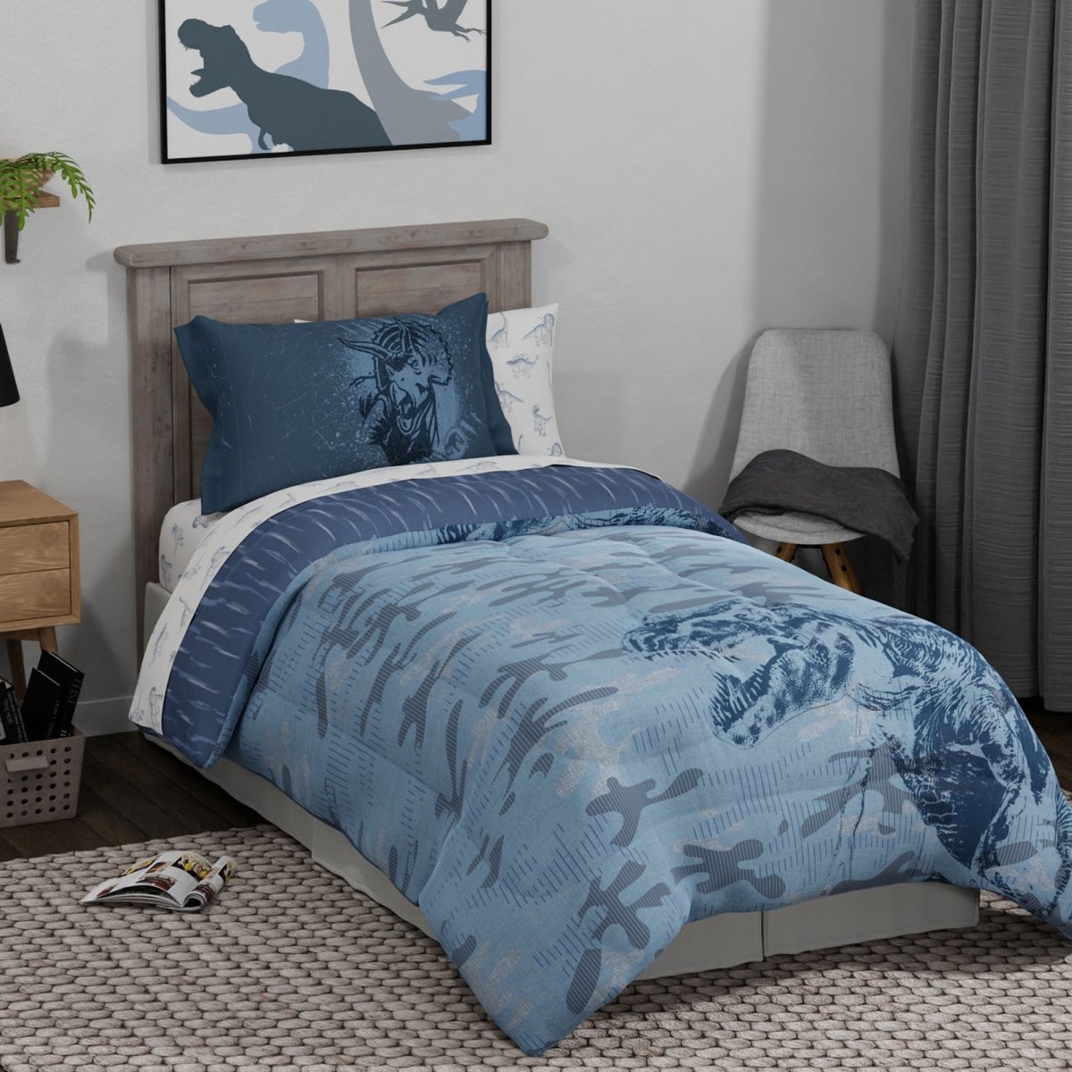 Title: Zhenhai Down Comforter: A Quality Bed Blanket for a Sound Sleep