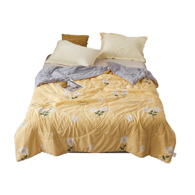 Title: Kaishan Duck Feather Blanket: A Unique and Luxurious Bed Companion