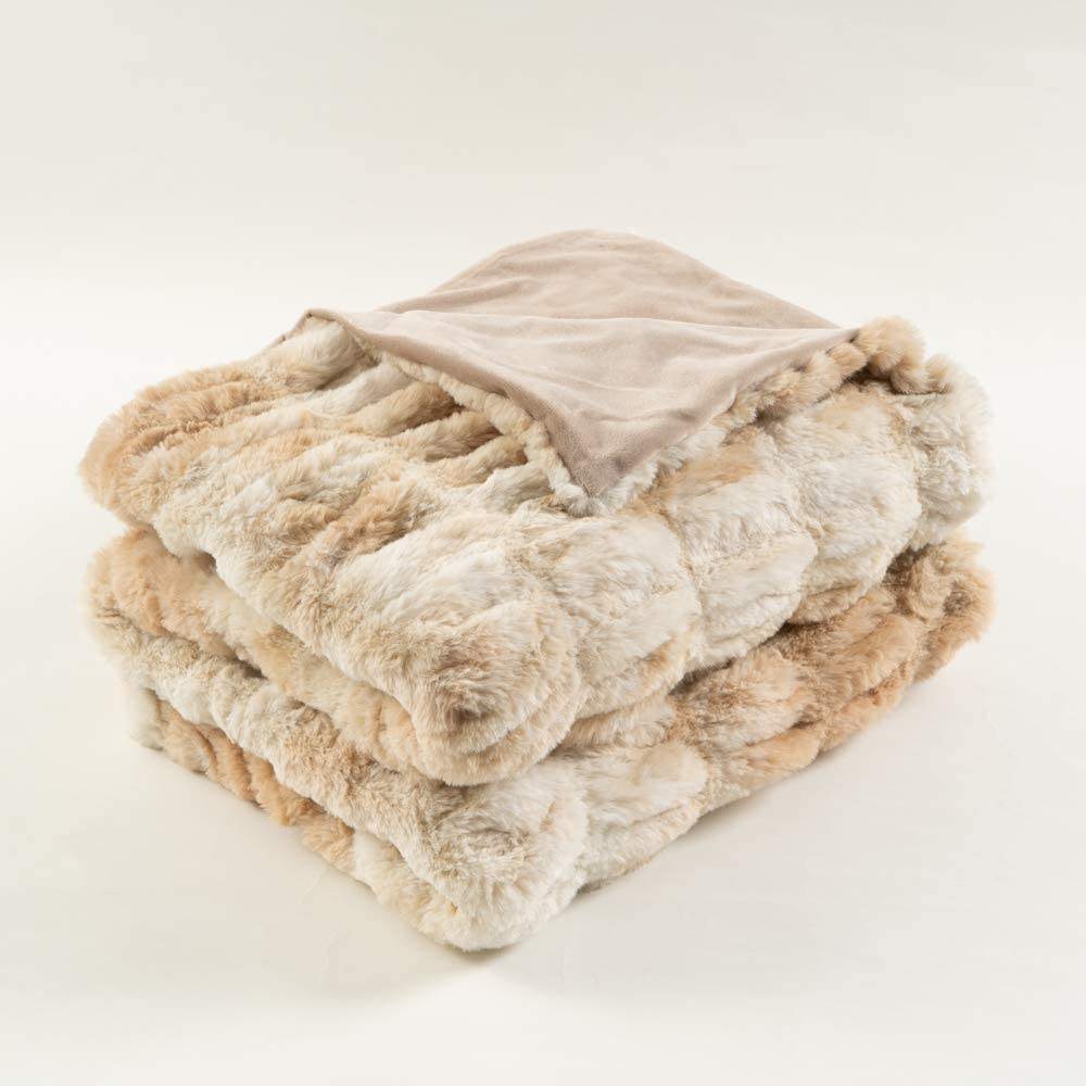 Title: The Unique Warmth of Mù Sēn Duck Feather Blankets