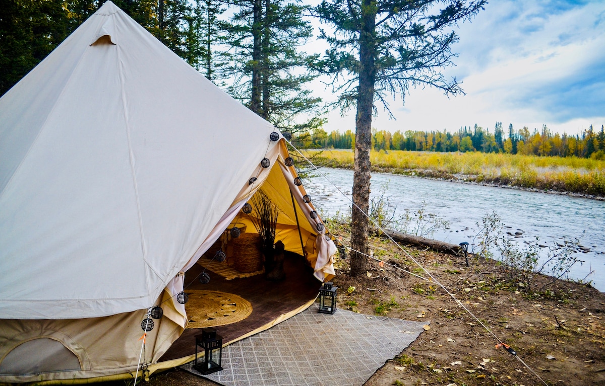 Title: Winter Camping with a Duck Feather Quilt