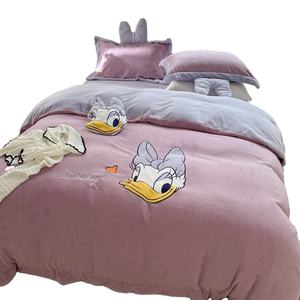 Is Duck Feather Bedding a Winter Bedding?